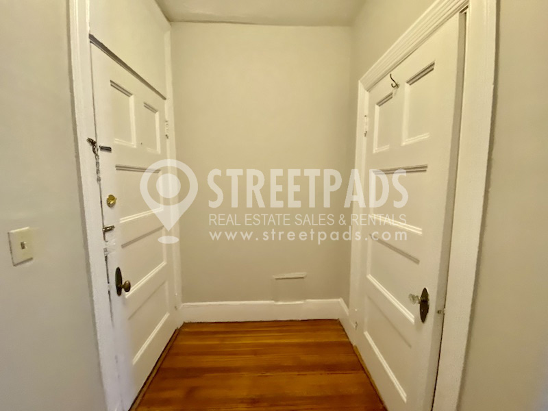 9 Sewall Ave, Coolidge Corner