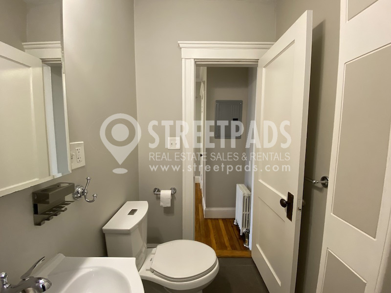 11 Gray St, Harvard Square