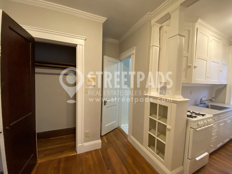 11 Gray St, Harvard Square