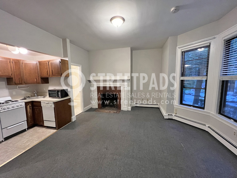 12 Stearns Rd, Coolidge Corner