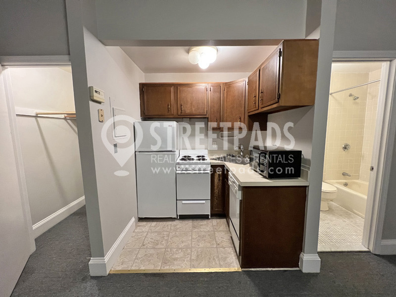 12 Stearns Rd, Coolidge Corner