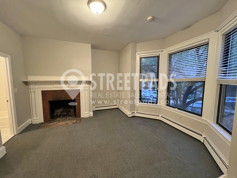 12 Stearns Rd, Coolidge Corner