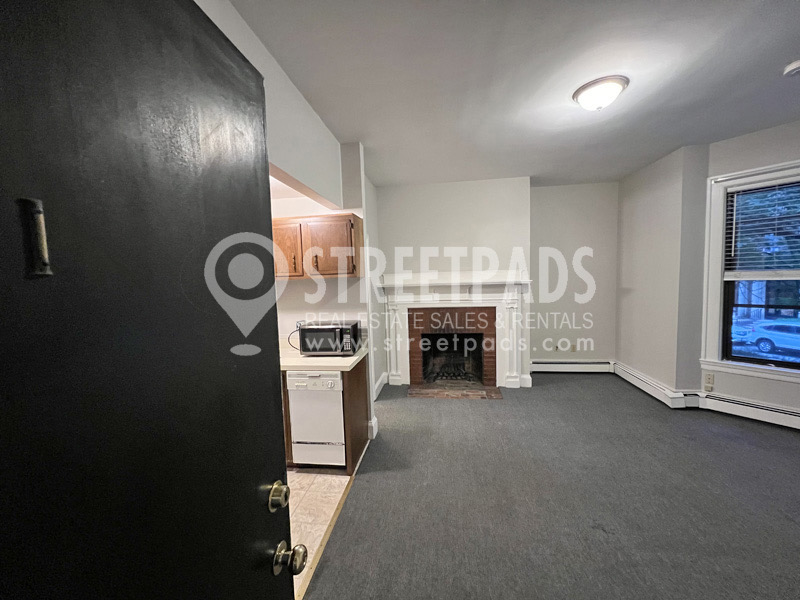 12 Stearns Rd, Coolidge Corner