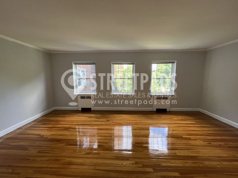 Photos of apartment on Beacon St.,Brookline MA 02446