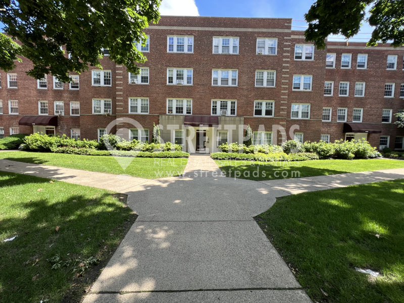Photos of apartment on Beacon St.,Brookline MA 02446