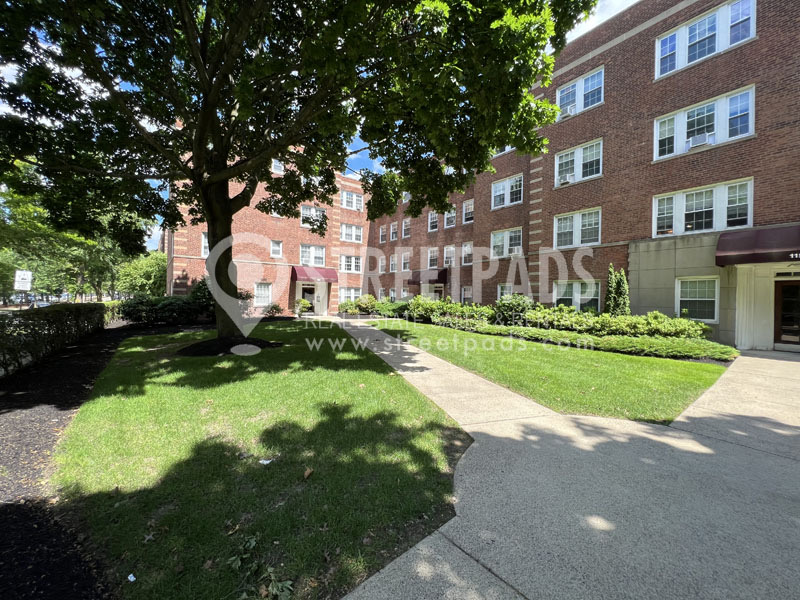 Photos of apartment on Beacon St.,Brookline MA 02446