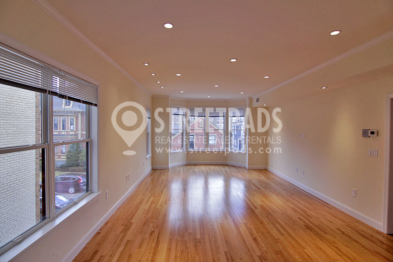 15 Langdon St, Harvard Square