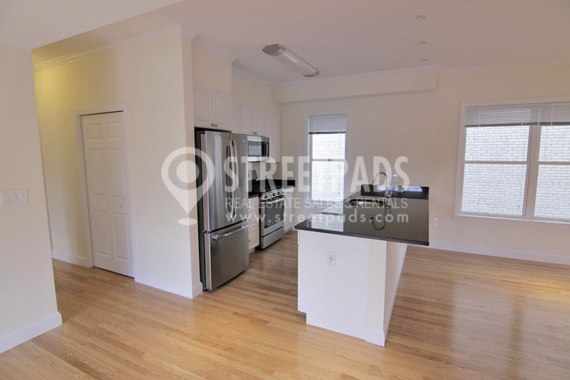 15 Langdon St, Harvard Square