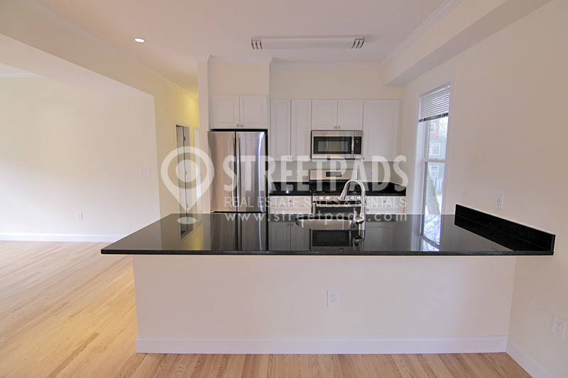 15 Langdon St, Harvard Square