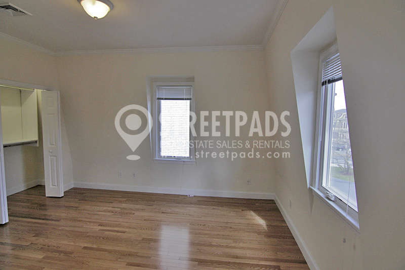 15 Langdon St, Harvard Square