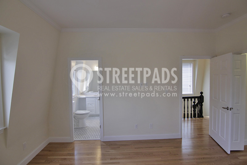 15 Langdon St, Harvard Square