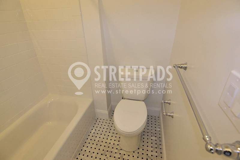 15 Langdon St, Harvard Square