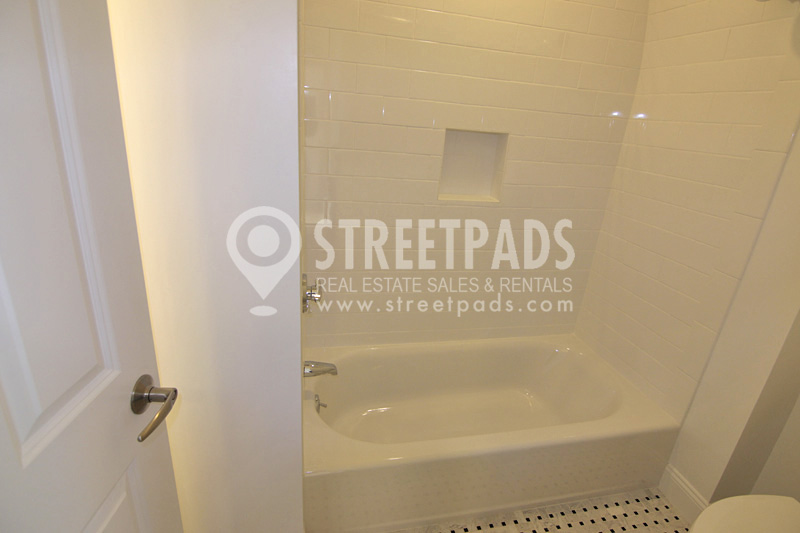 15 Langdon St, Harvard Square