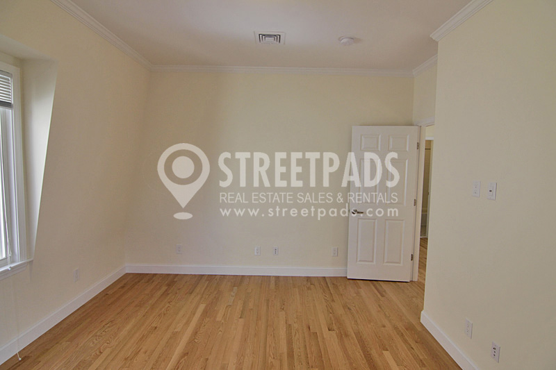 15 Langdon St, Harvard Square