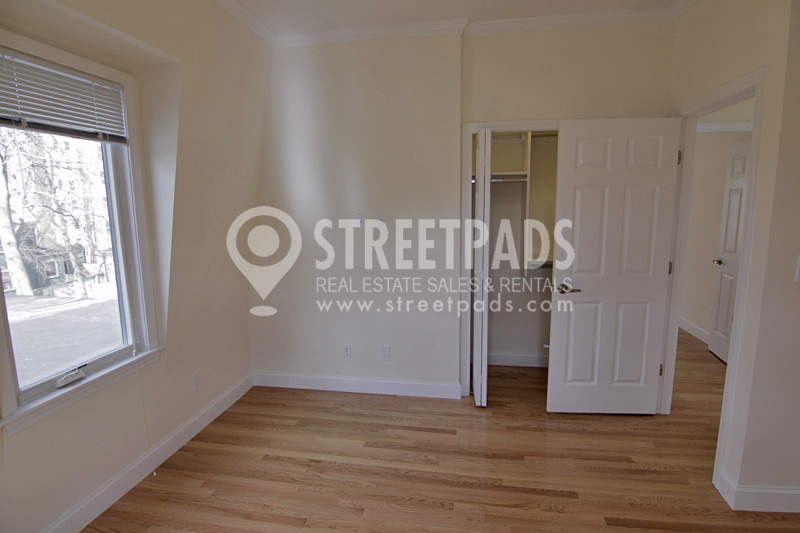 15 Langdon St, Harvard Square