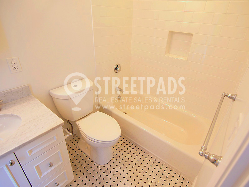 15 Langdon St, Harvard Square