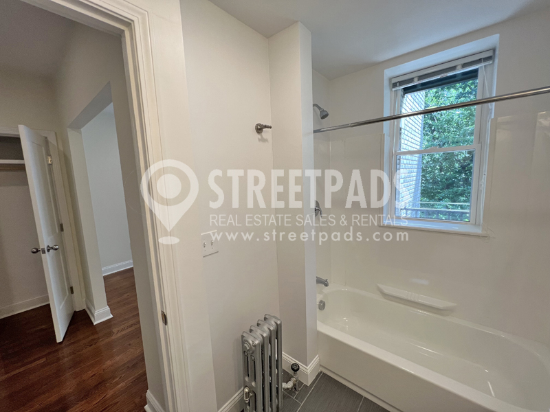 123 Sutherland Rd, Brighton