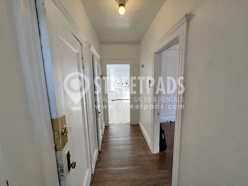 9 James St, Coolidge Corner