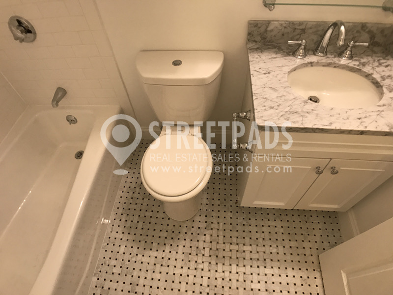 Photos of apartment on Chauncy St.,Cambridge MA 02138