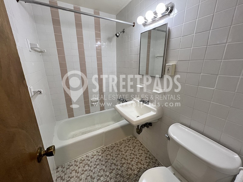 50 Huntington Ave, Jamaica Plain