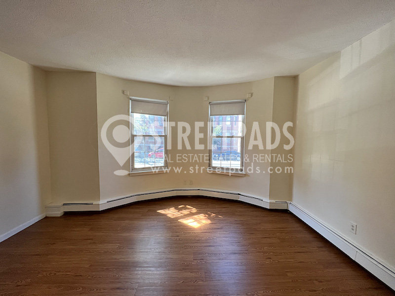 58 South Huntington Ave, Jamaica Plain