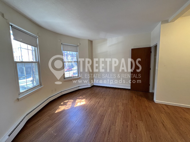 58 South Huntington Ave, Jamaica Plain