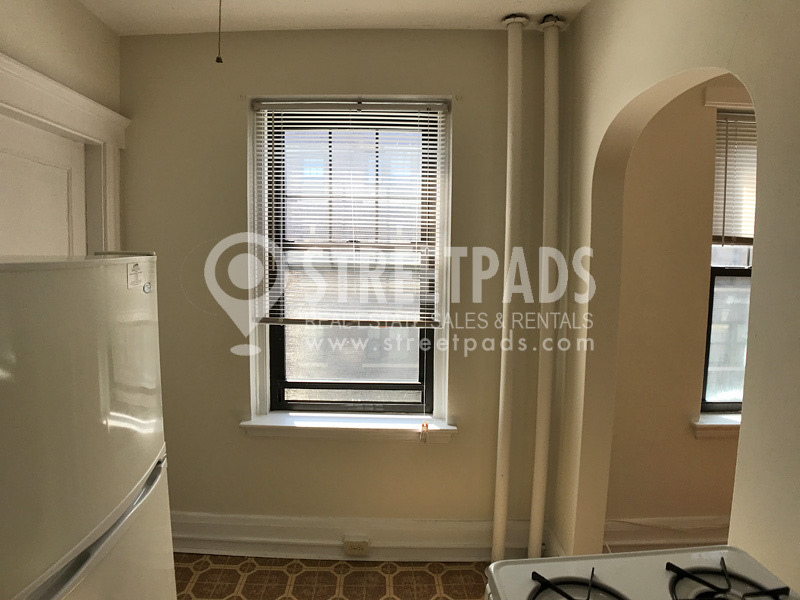 Photos of apartment on Pleasant St.,Malden MA 02148