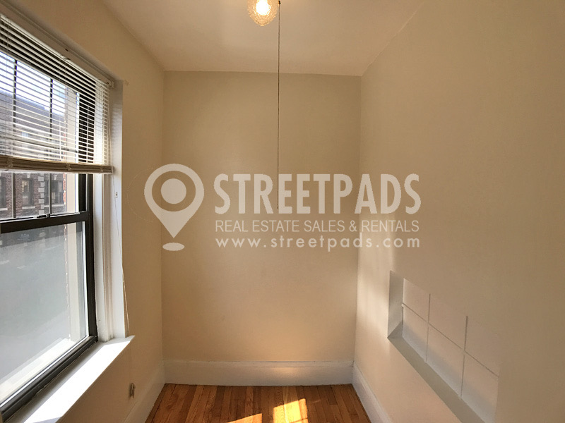 Photos of apartment on Pleasant St.,Malden MA 02148