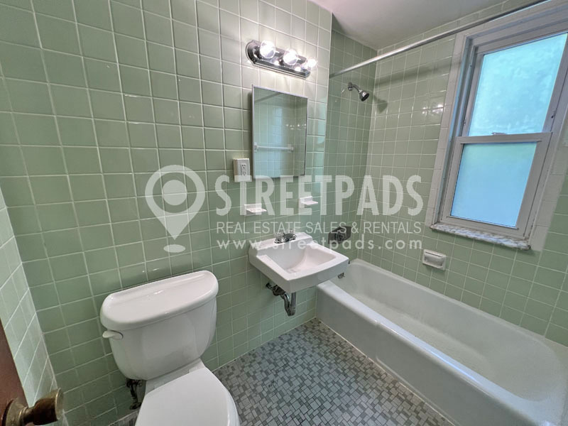 58 Huntington Ave, Jamaica Plain