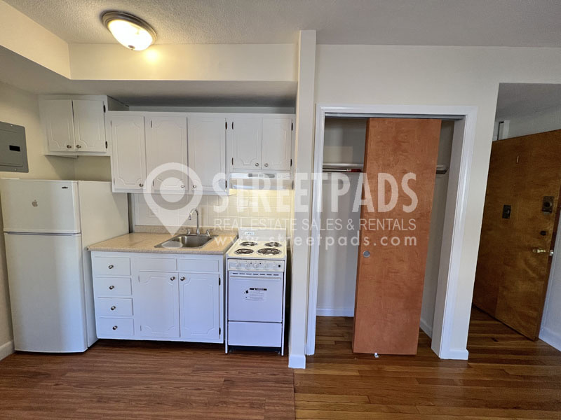 164 North Beacon St, Brighton