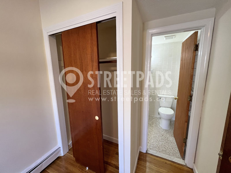 164 North Beacon St, Brighton