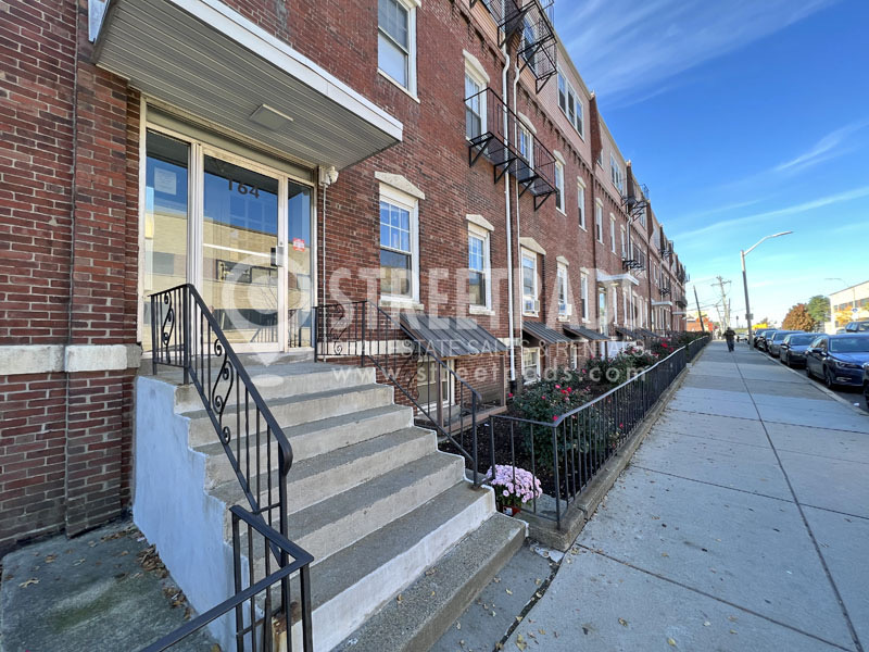 164 North Beacon St, Brighton