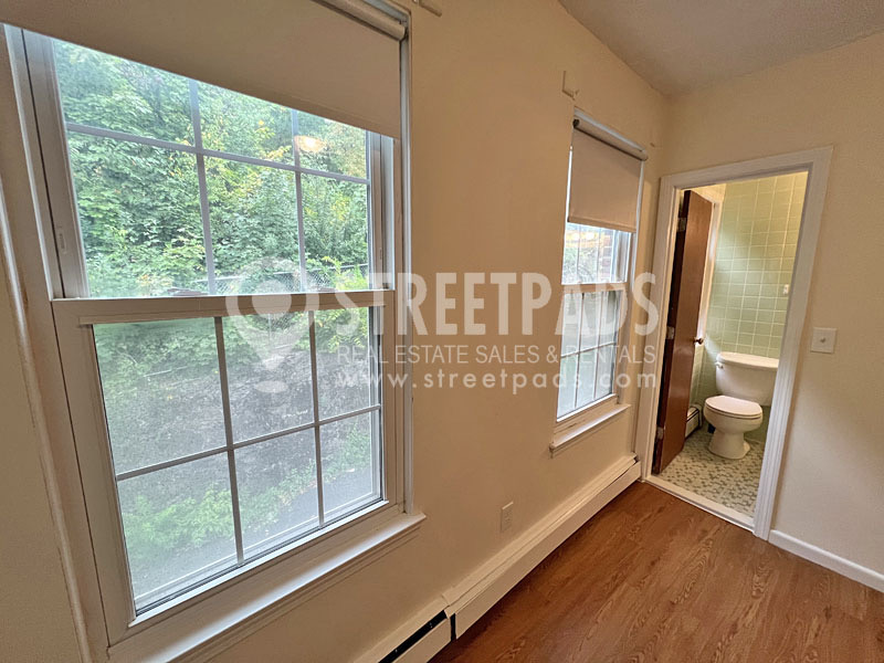 70 Huntington Ave, Jamaica Plain