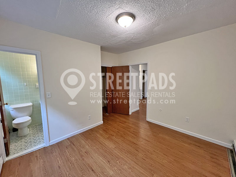 70 Huntington Ave, Jamaica Plain