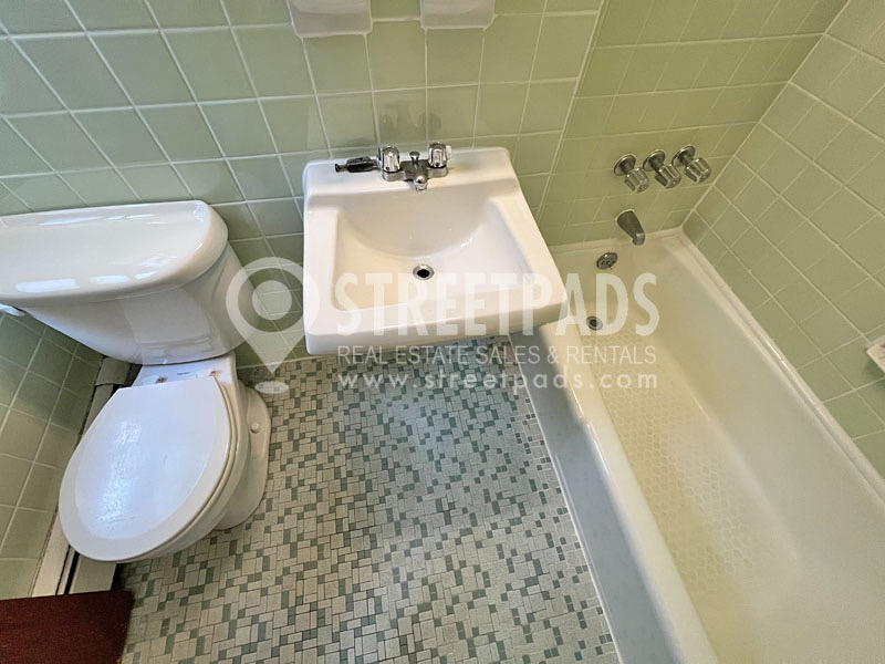 70 Huntington Ave, Jamaica Plain