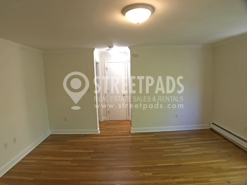 42 Harvard Ave, Washington Square