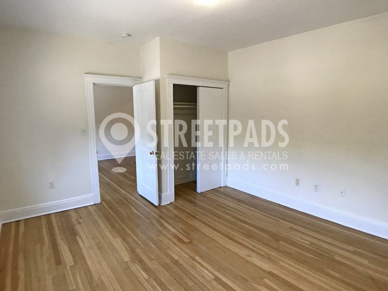 111 Kilsyth Rd, Brighton