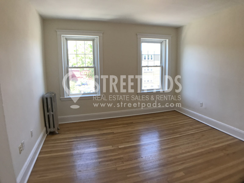 111 Kilsyth Rd, Brighton