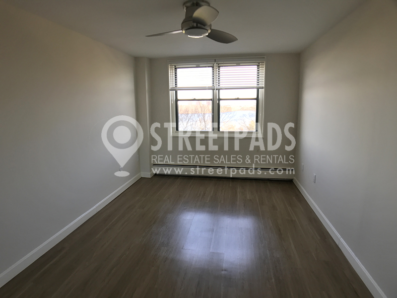 700 Huron Ave, West Cambridge