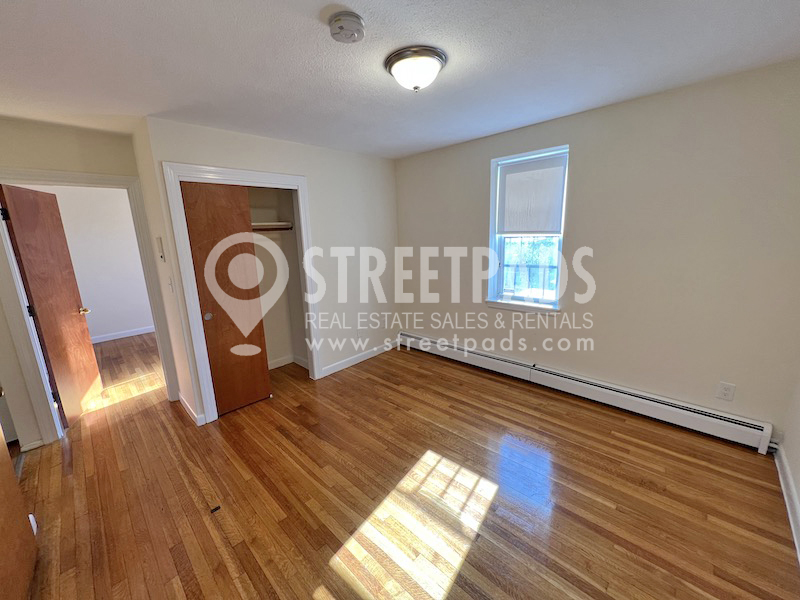 180 North Beacon St, Brighton