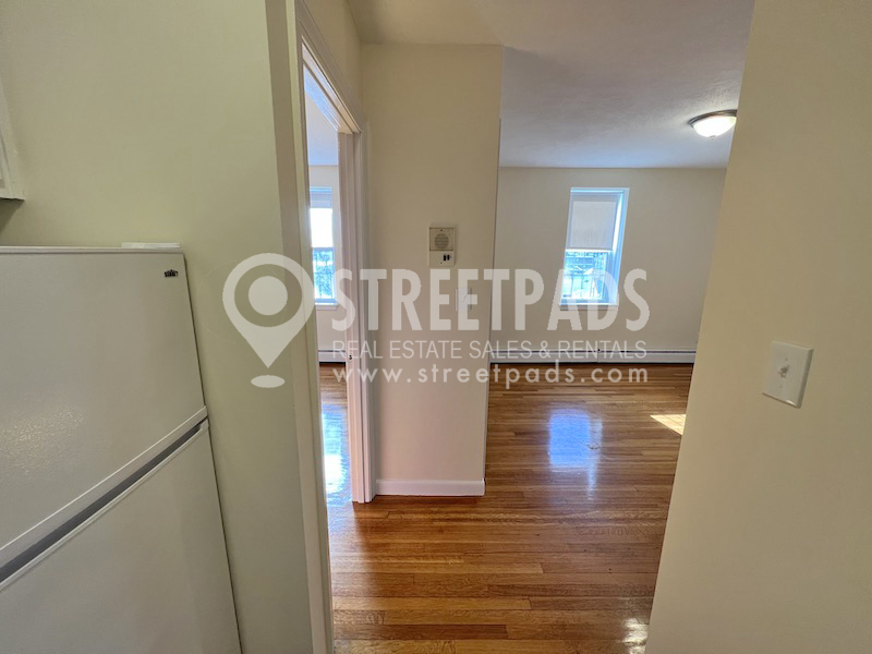 180 North Beacon St, Brighton