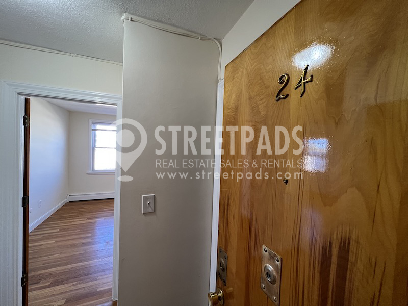 180 North Beacon St, Brighton