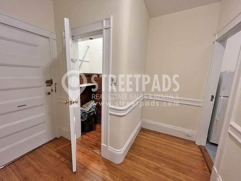 2 Ware St, Harvard Square