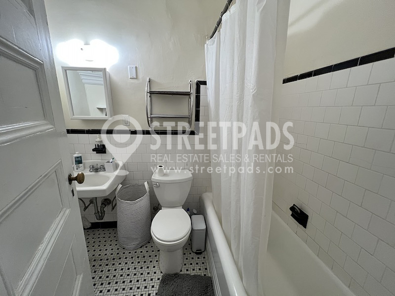 2 Ware St, Harvard Square