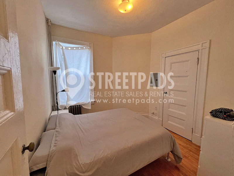 2 Ware St, Harvard Square