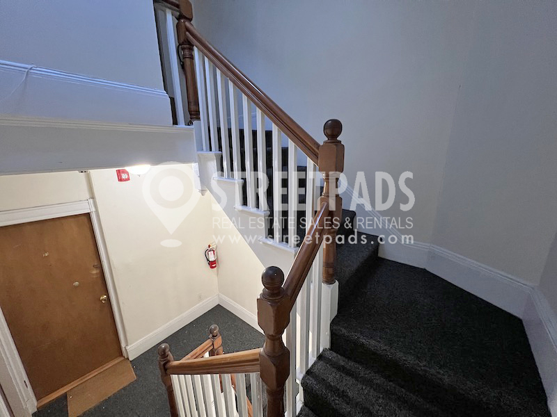 381 Harvard St, Harvard Square