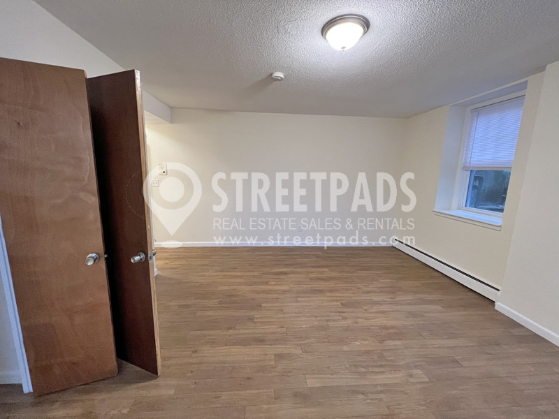 Photos of apartment on Commonwealth Ave.,Boston MA 02135