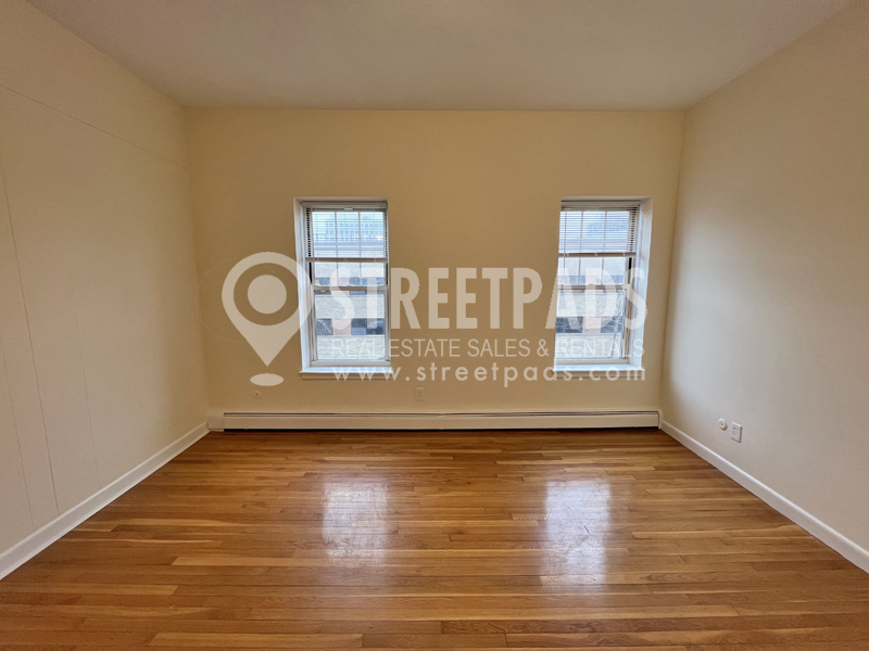 168 North Beacon St, Brighton