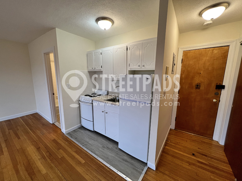 180 North Beacon St, Brighton