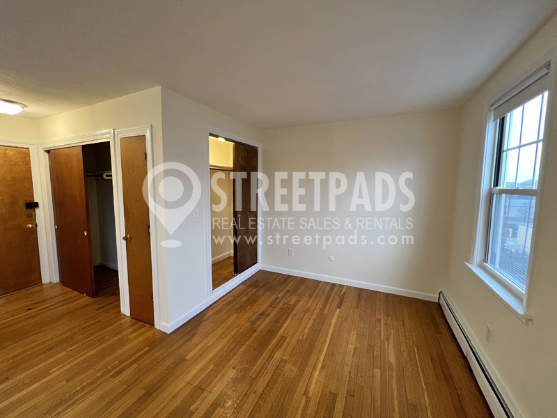 180 North Beacon St, Brighton